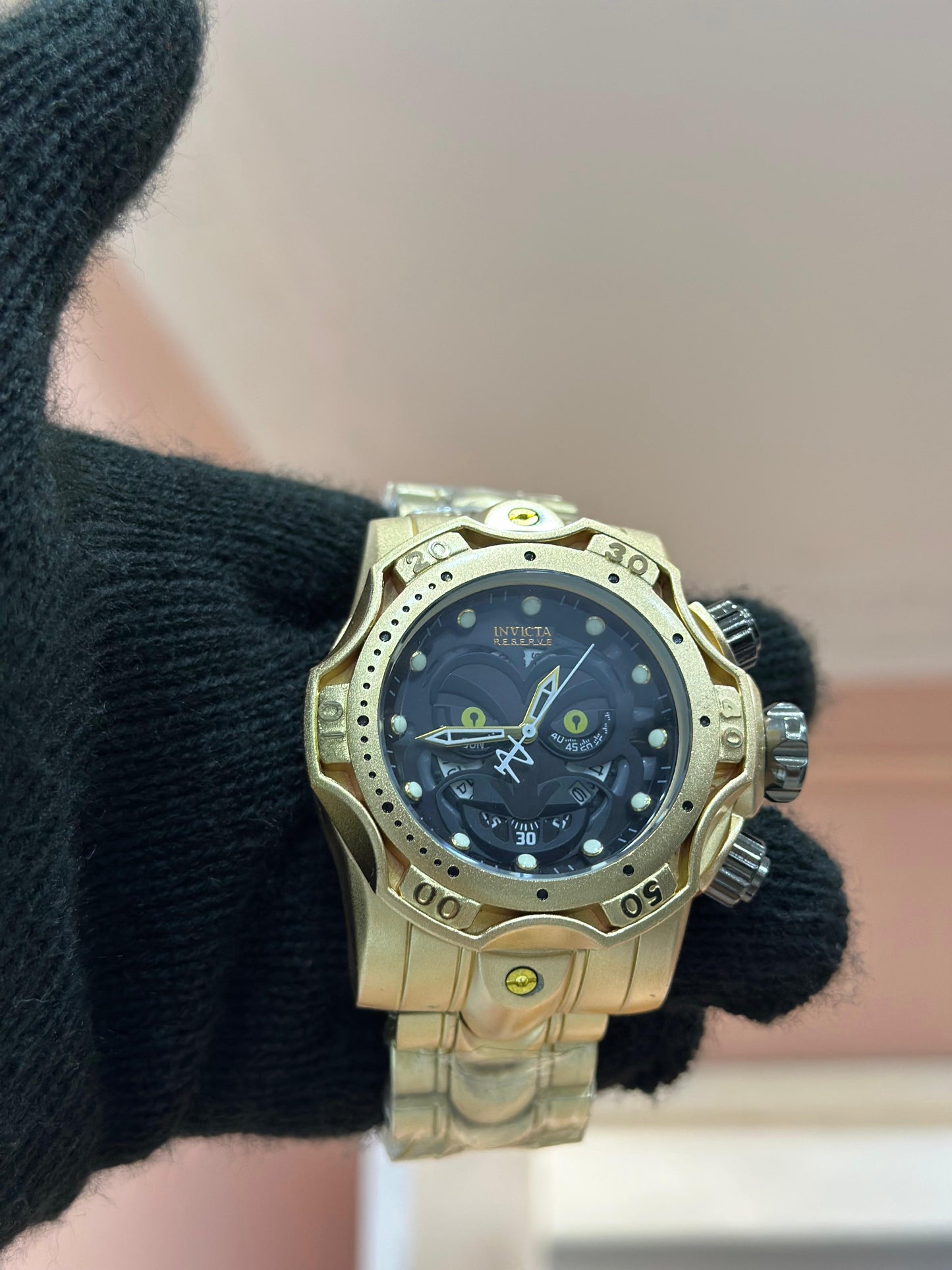Invicta Coringa