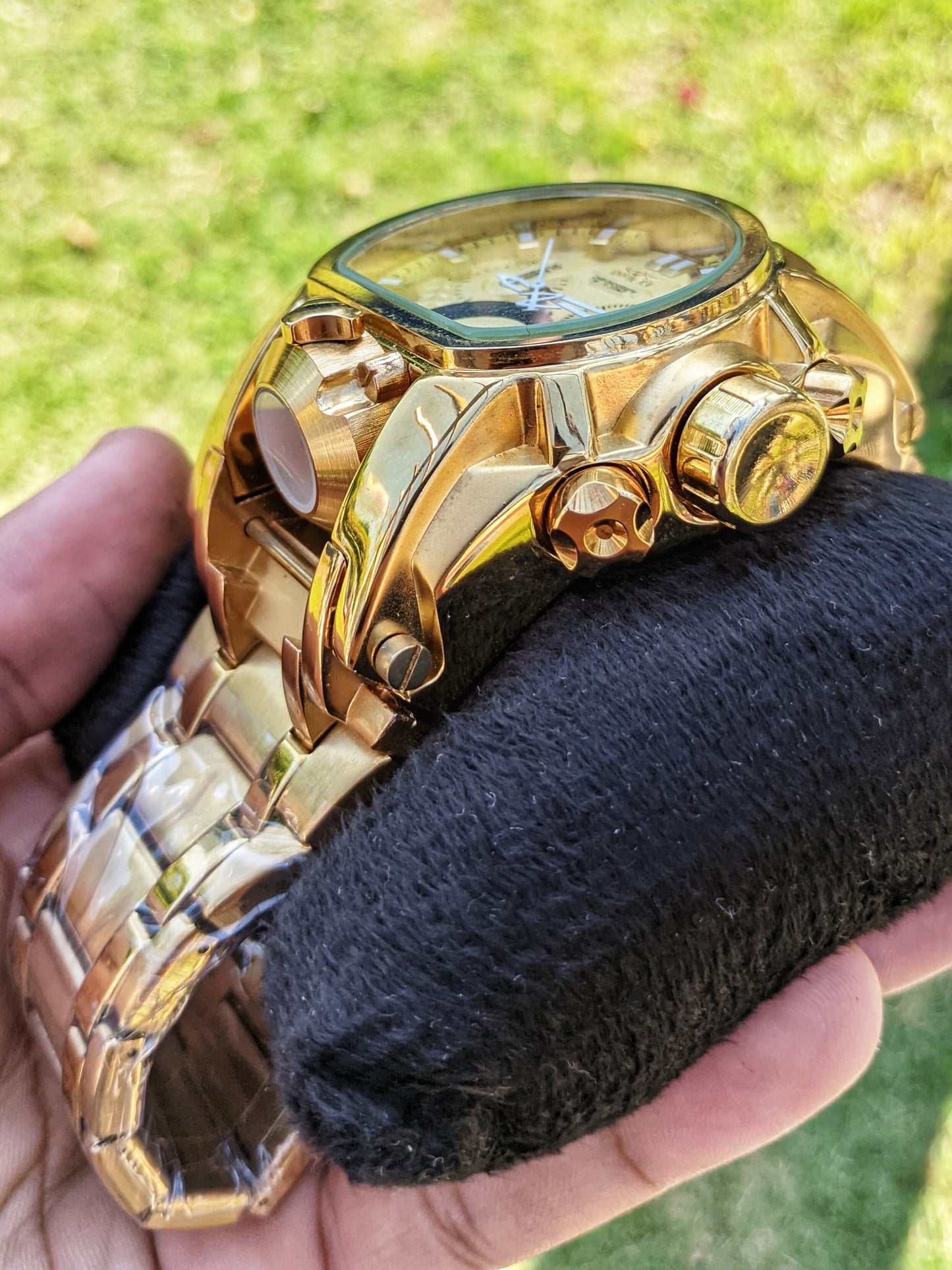 Invicta Magnum Zeus